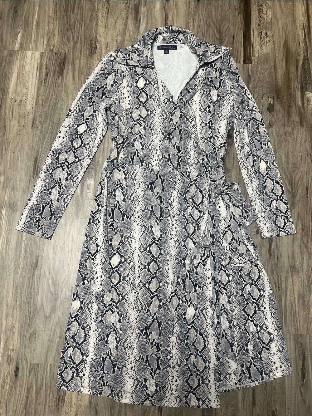 Brooks Brothers Python Print Full Wrap Dress Size M Grey Snakeskin Midi
